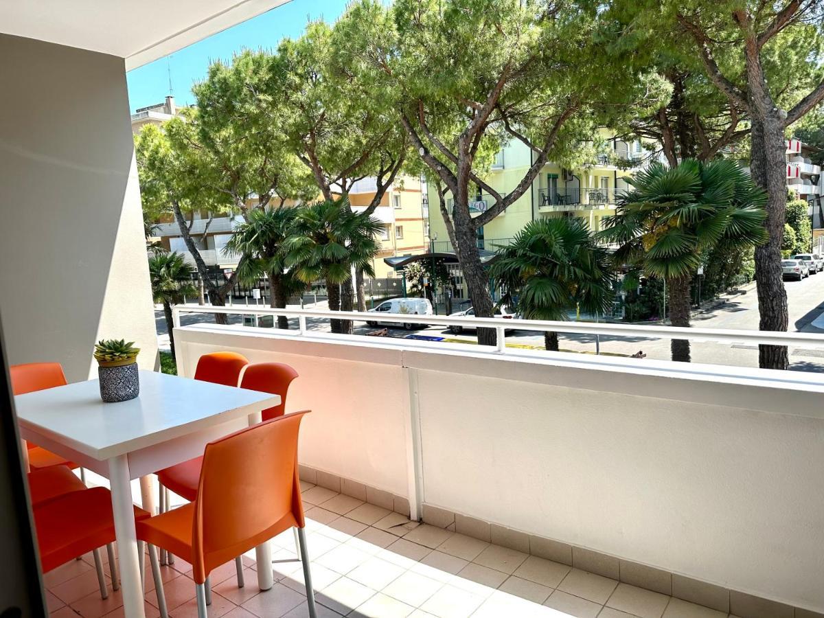 Apartament Sabbiadoro Center Lignano Sabbiadoro Esterno foto